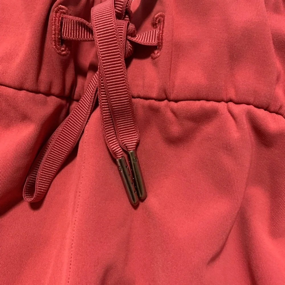 Lululemon Shorts - Picture 4 of 9